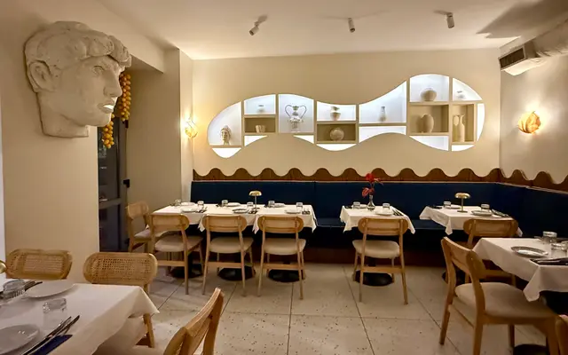 Restauracje greckie w Warszawie